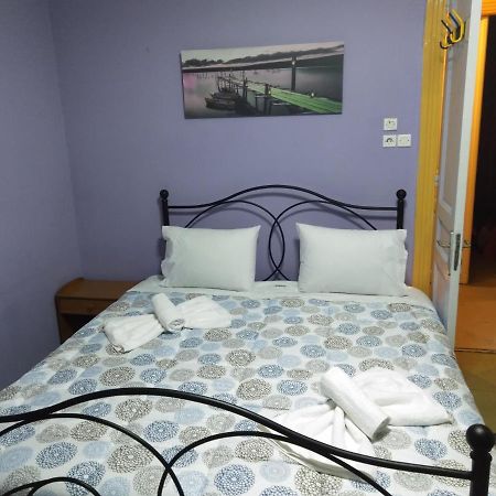 Hostel Pinguino Ateny Zewnętrze zdjęcie