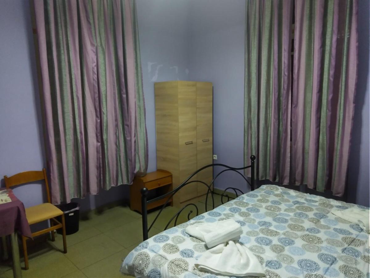 Hostel Pinguino Ateny Zewnętrze zdjęcie