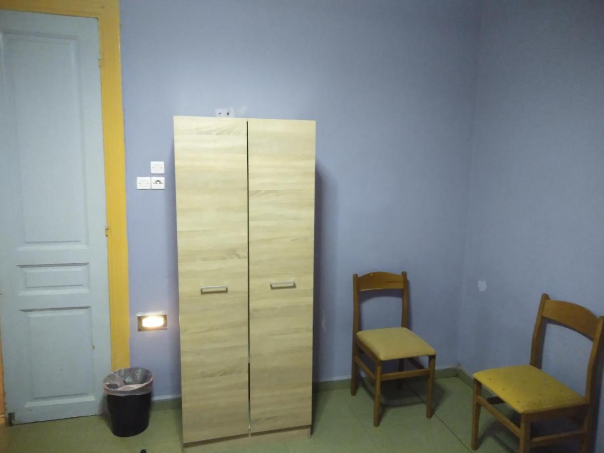Hostel Pinguino Ateny Zewnętrze zdjęcie